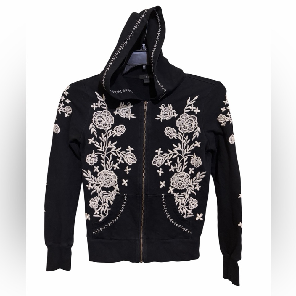 Y2K Black Zip Up Hoodie With Intricate White Floral Embroidery Fairy Grunge Boho - Picture 4 of 10